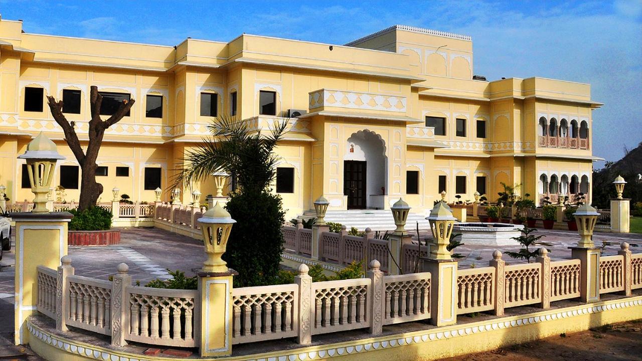 Hotel RAJBAGH Palace Jaipur Exterior foto